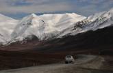 Aproximando-se do Atigun Pass, na Dalton Highway, Brooks Range, no norte do Alaska